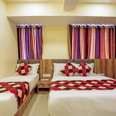 Bkc Corporate Hostel Ac Dormitory Mumbai Exterior photo