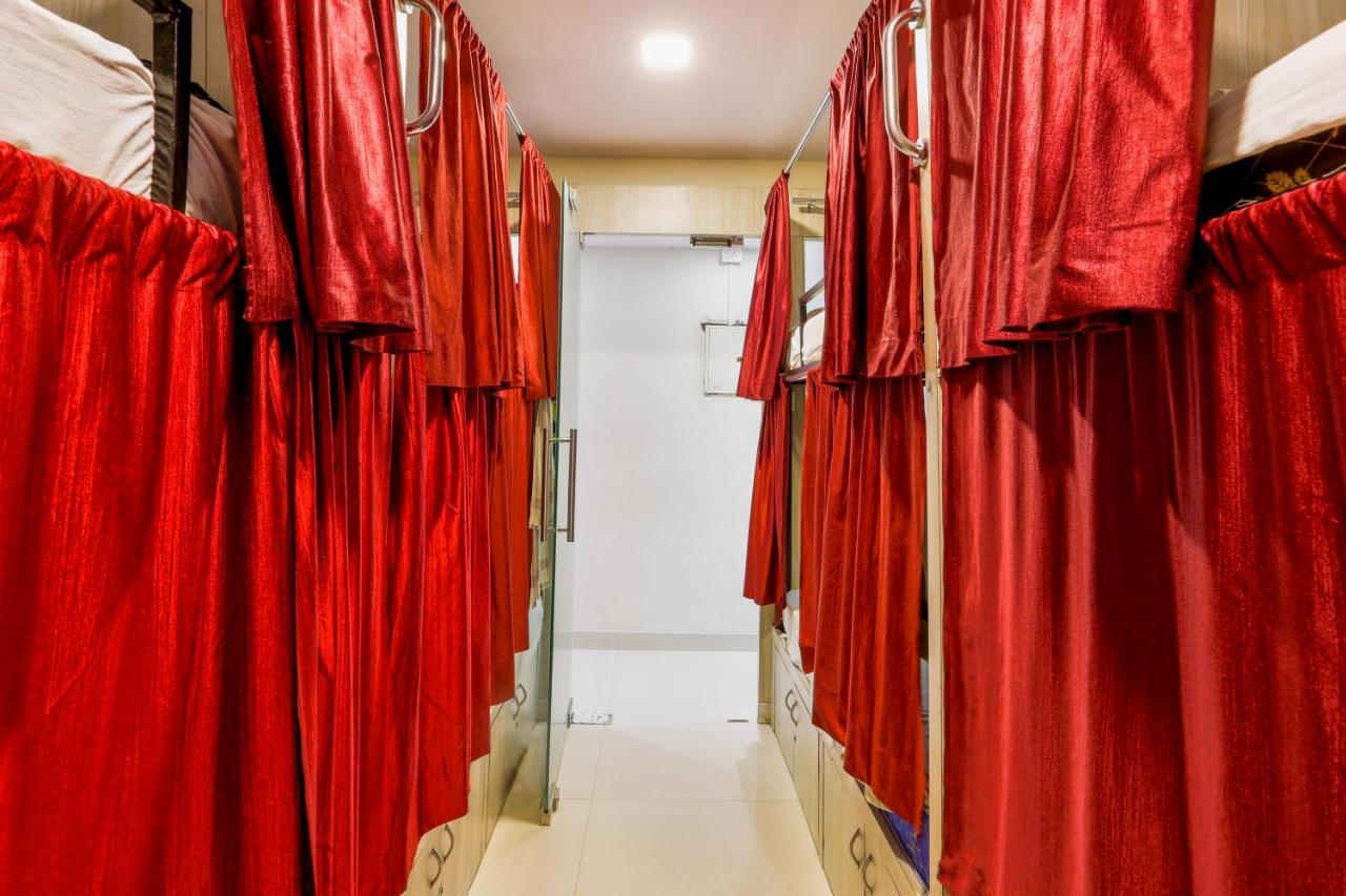 Bkc Corporate Hostel Ac Dormitory Mumbai Exterior photo