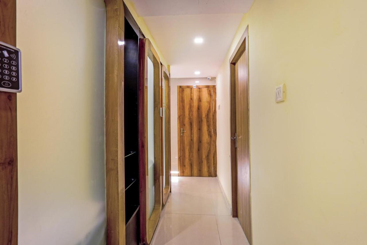 Bkc Corporate Hostel Ac Dormitory Mumbai Exterior photo