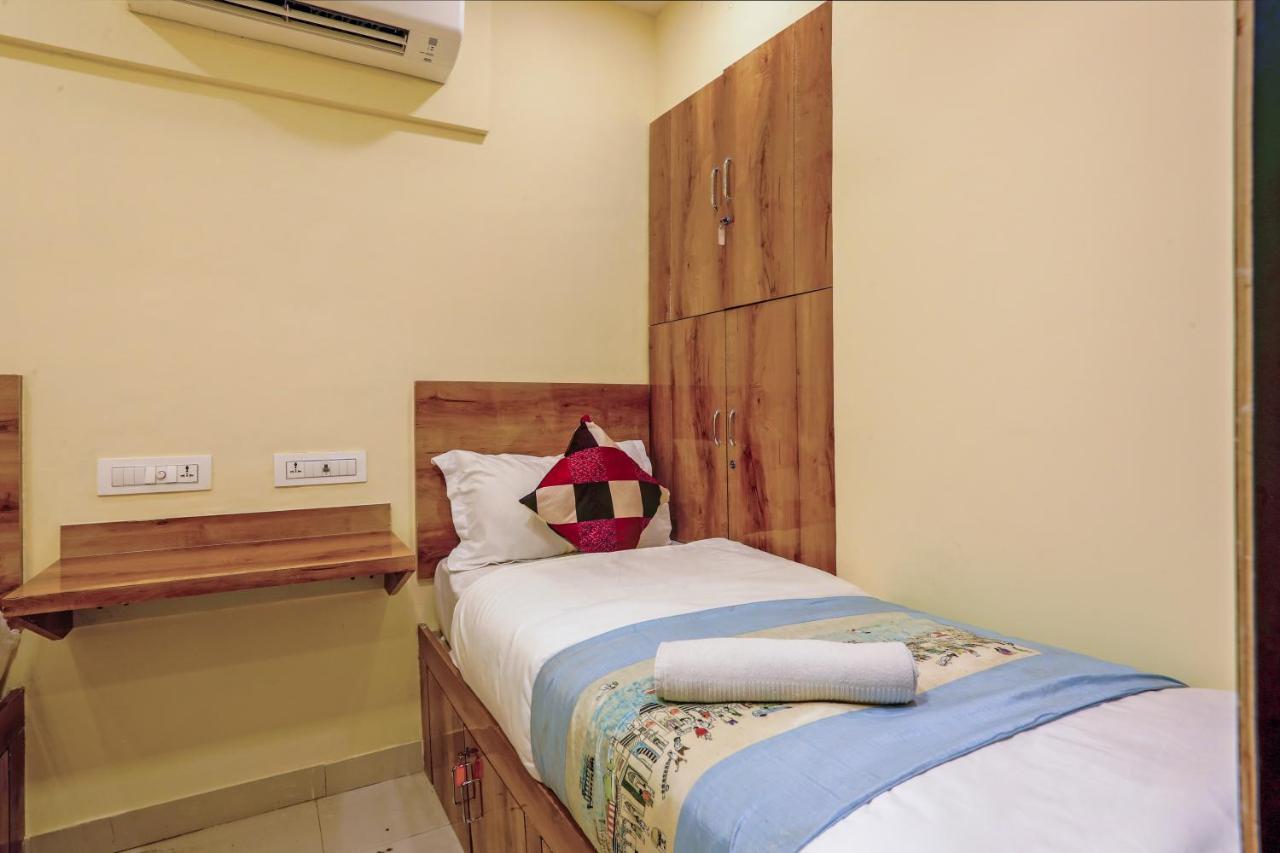 Bkc Corporate Hostel Ac Dormitory Mumbai Exterior photo